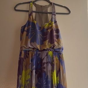 Jessica Simpson dress